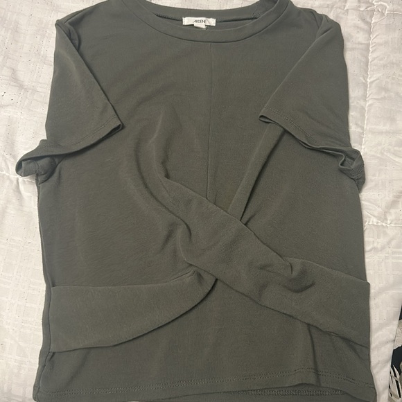 Ardene summer gauchos with matching shirt - Picture 2 of 3